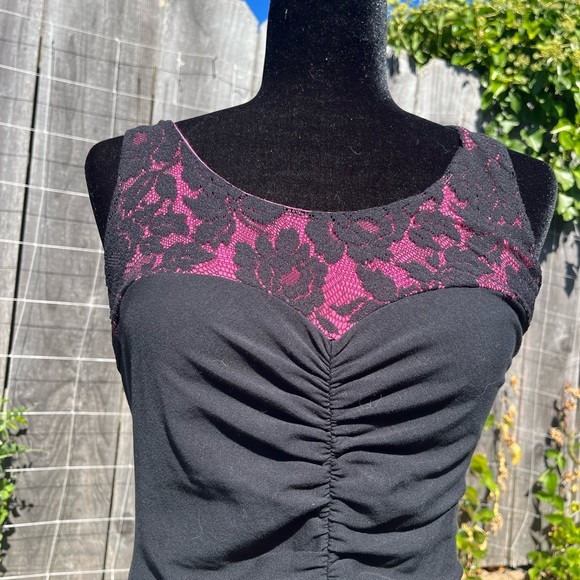 Vintage betsy johnson dress, late 90’s. Black with pink detail. Size M - Picture 7 of 9